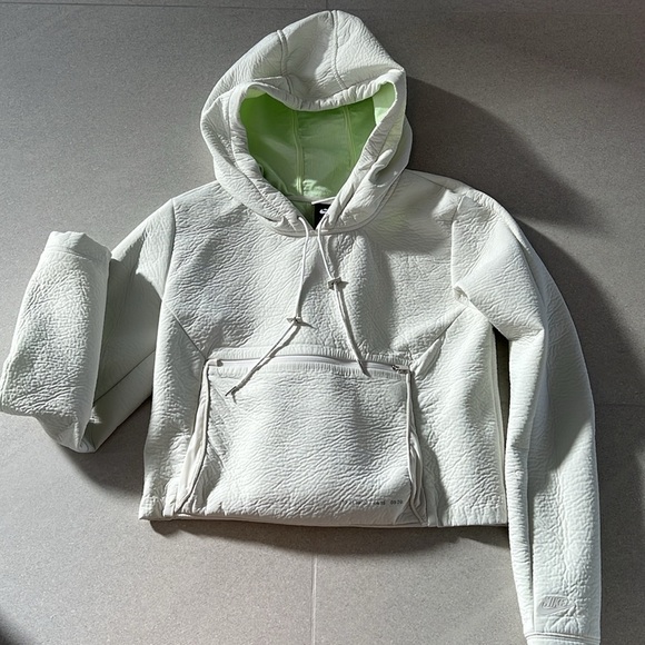 NIKE Sportswear Tech Pack Women's Hoodie Cropped Sweatshirt! - Picture 6 of 14